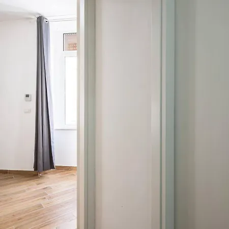 House 3* Napels