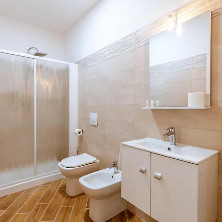 Aparthotel House - In Naples