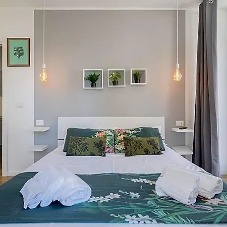 House 3* Nápoles