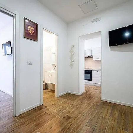 House 招待所 3*
