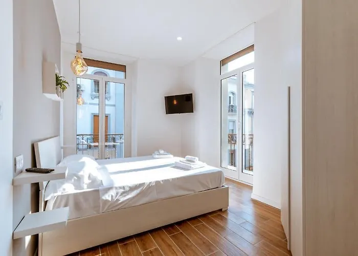 House - In 4* Neapel